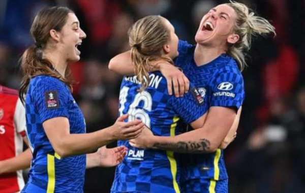 Cheers to Chelsea für den Gewinn des FA Cup-Finales für Frauen
